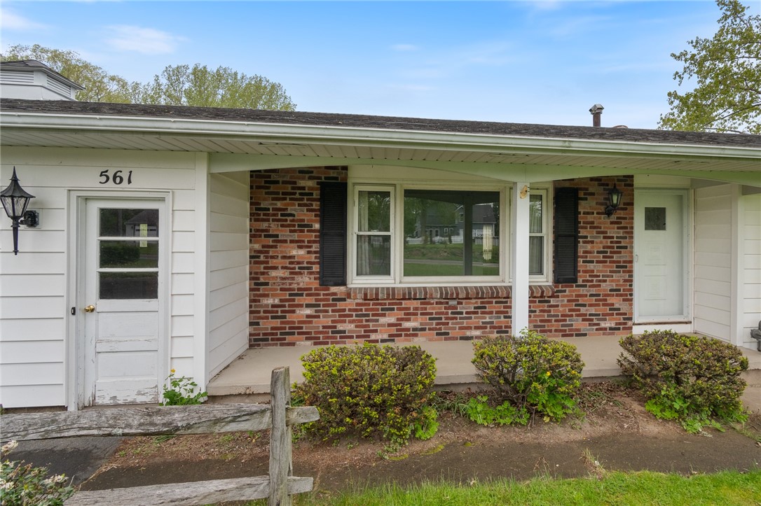 561 Whiting Road, Webster, New York image 4