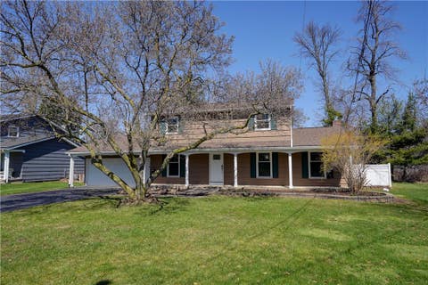 Homes For Sale - 110 True Hickory Drive<br/> Greece, NY 14615