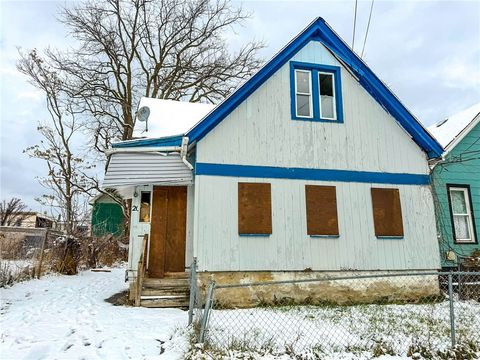 20 Eiffel Place Rochester NY 14621