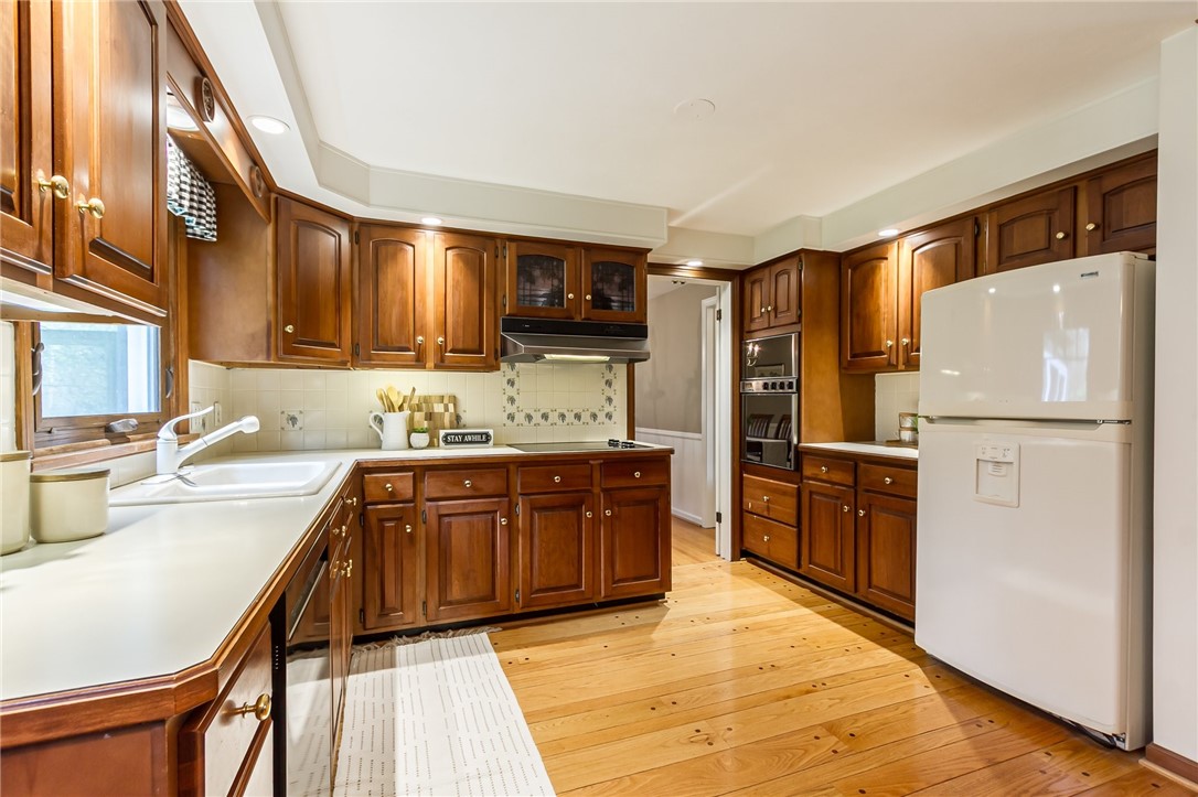 5 Reitz Circle, Pittsford, New York image 18