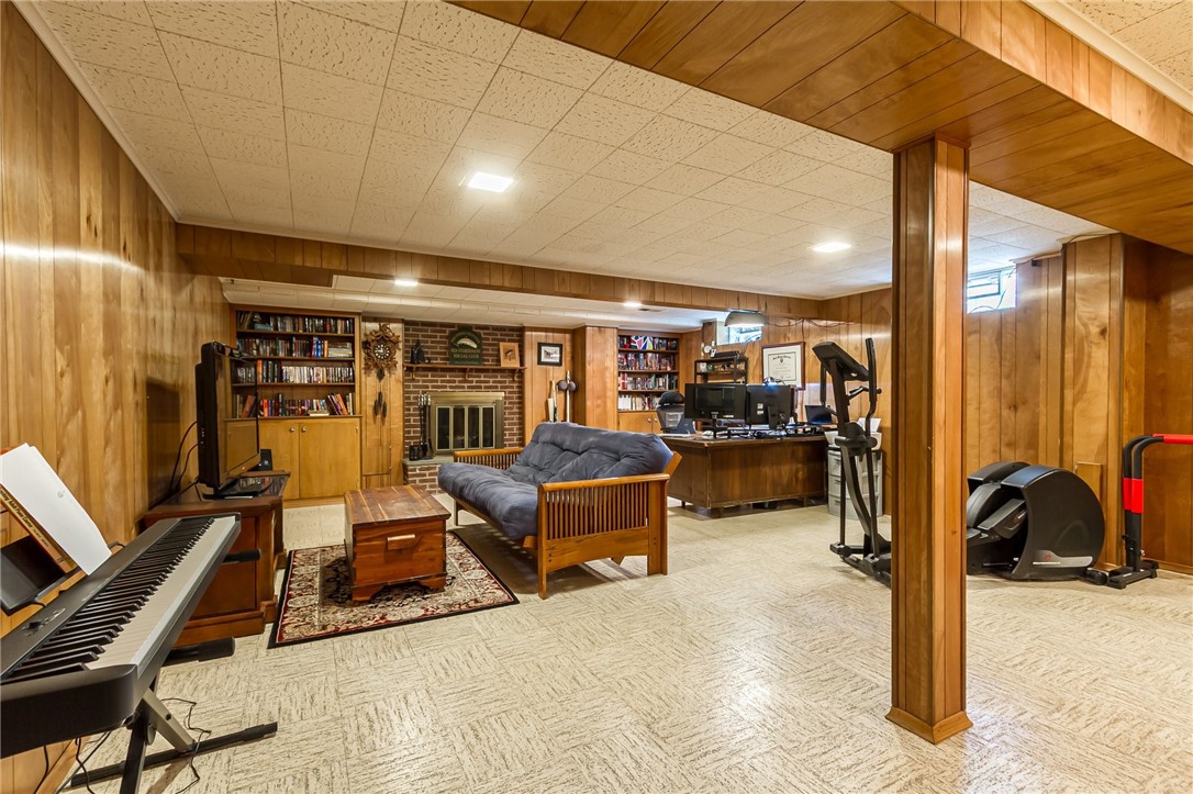 5 Reitz Circle, Pittsford, New York image 32