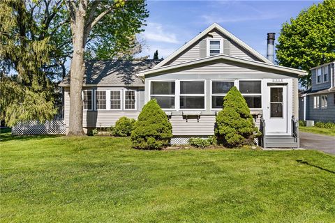 Homes For Sale - 311 Cobb Terrace<br/> Brighton, NY 14620