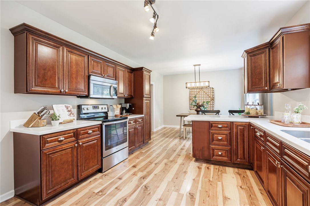 48 Rock Beach Road, Irondequoit, New York image 19