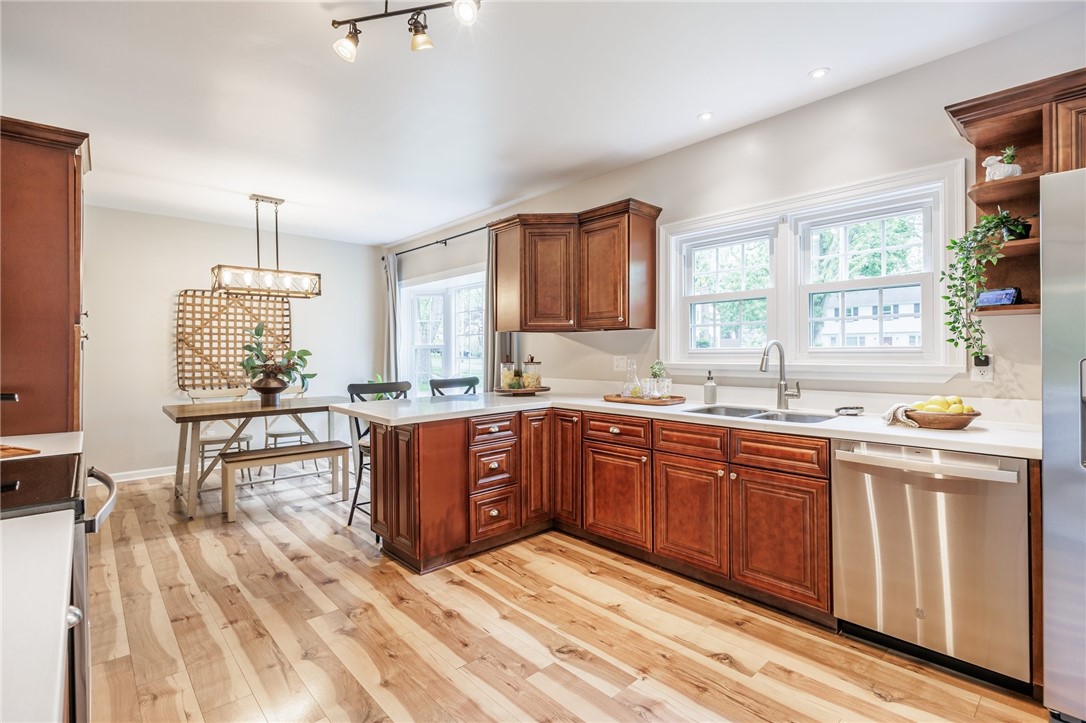 48 Rock Beach Road, Irondequoit, New York image 17