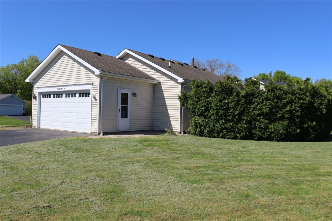 932 Limpet Drive, Webster, New York image 2