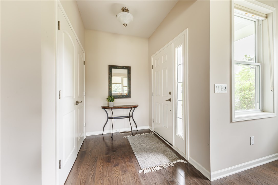 6934 Silverton Glen