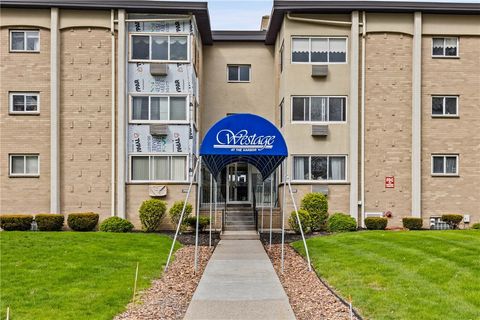 Photo of 708 Westage At The Hbr HBR, Irondequoit, NY 14617 (MLS # R1679196)