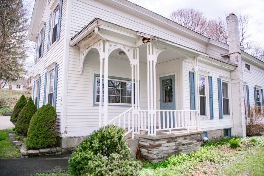 472 e main street