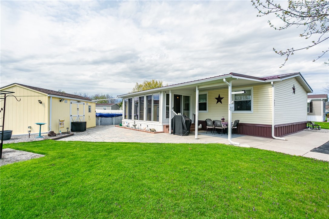 903 Cobblestone Court, Clarendon, New York image 1