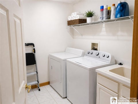 Tiny photo for 109 Sandpiper Lane, Grand Island, NY 14072 (MLS # R1690146)