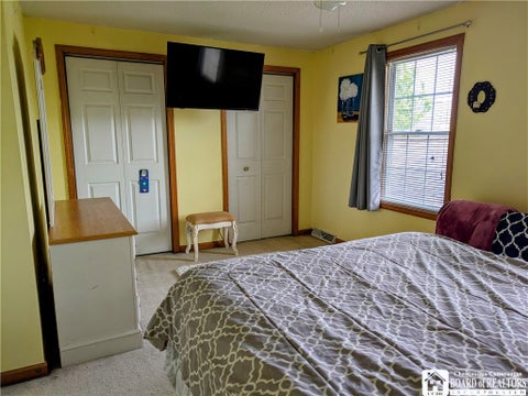 Tiny photo for 109 Sandpiper Lane, Grand Island, NY 14072 (MLS # R1690146)