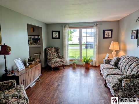 Tiny photo for 109 Sandpiper Lane, Grand Island, NY 14072 (MLS # R1690146)