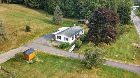 Photo for 872 Brownsville Road