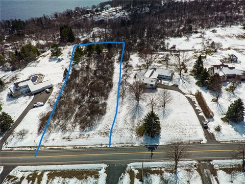 Photo of 5071 Foster Road, Canandaigua Town, NY 14424 (MLS # R1667984)