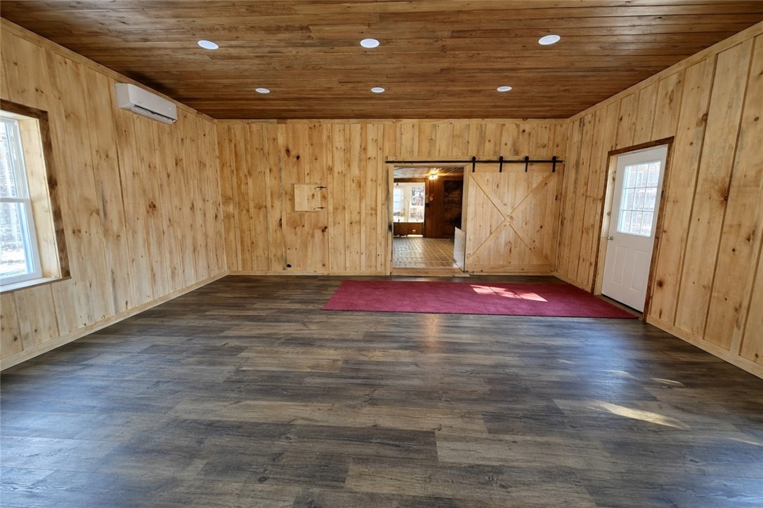 387 hamilton valley road