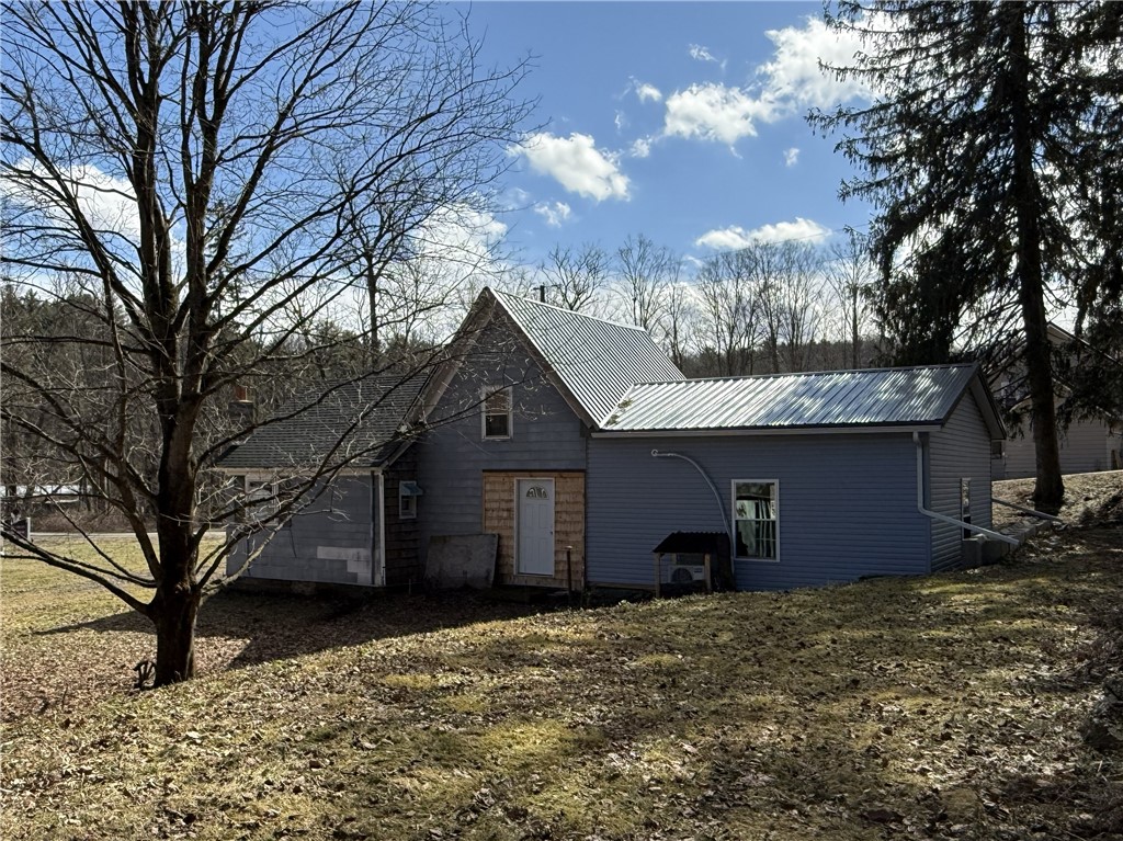 387 hamilton valley road