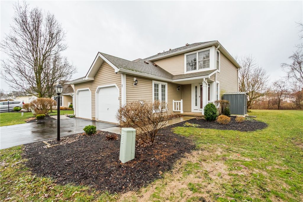 Photo of 7 Camberley Place, Penfield, NY 14526 (MLS # R1665605)