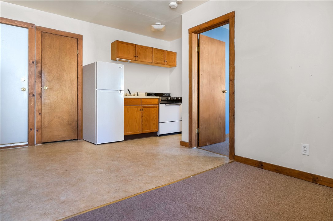 51996 State Highway 10 4