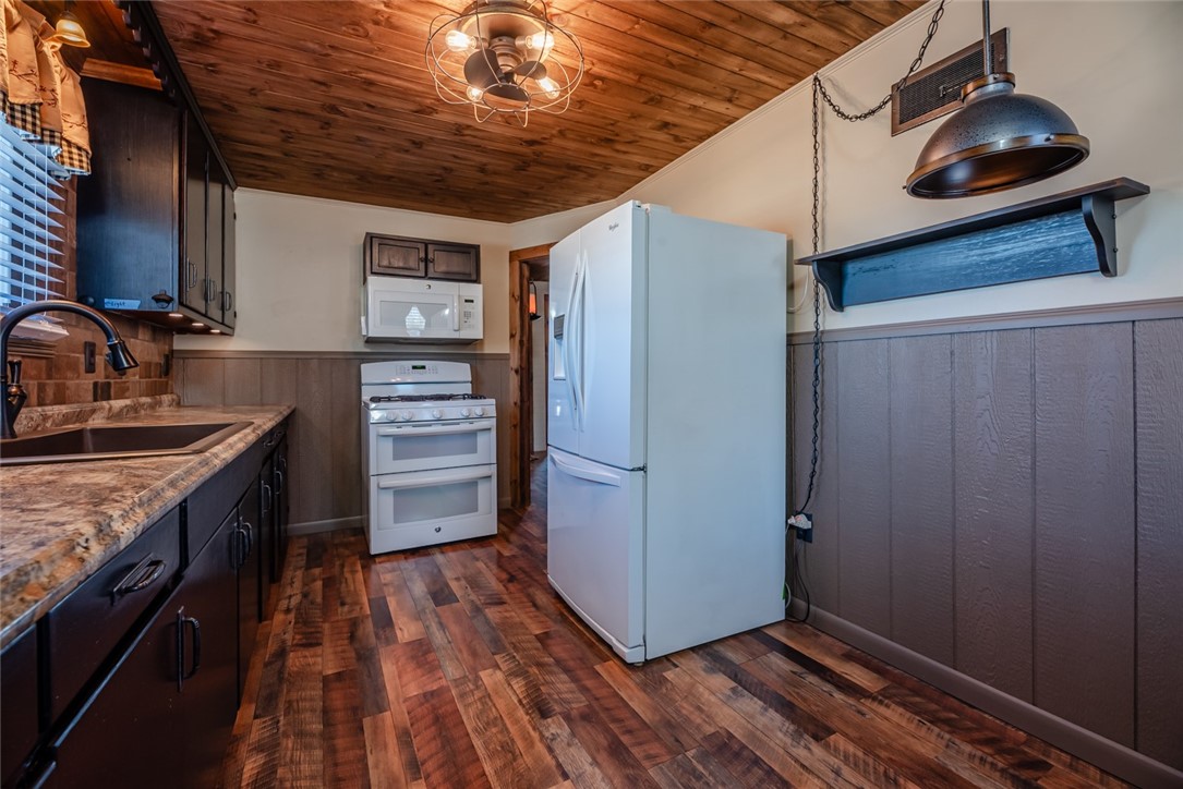 11 Lackawanna Avenue, Mount Morris, New York image 36