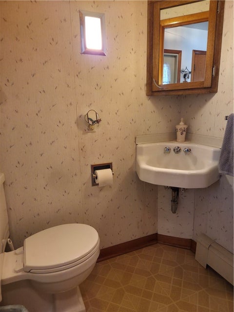 Tiny photo for 121 Acorn Drive, Horseheads, NY 14845 (MLS # R1709126)