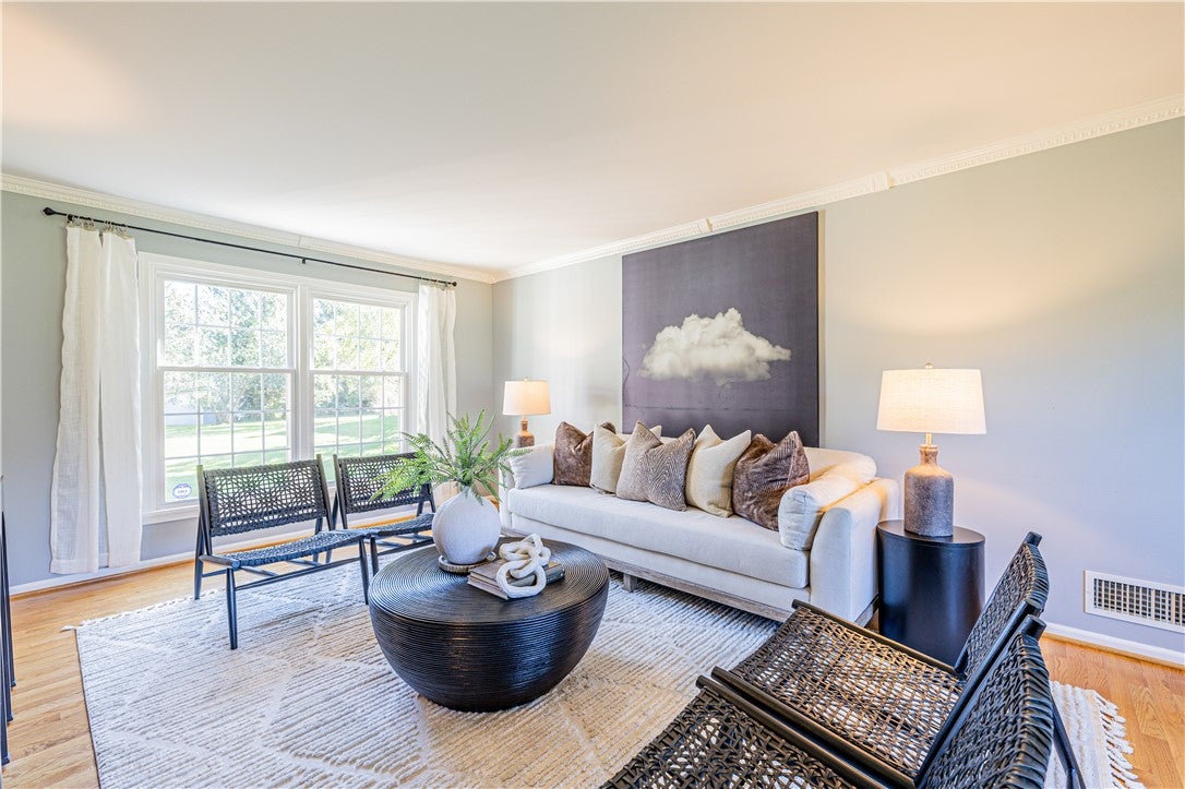 7 Barben Circle