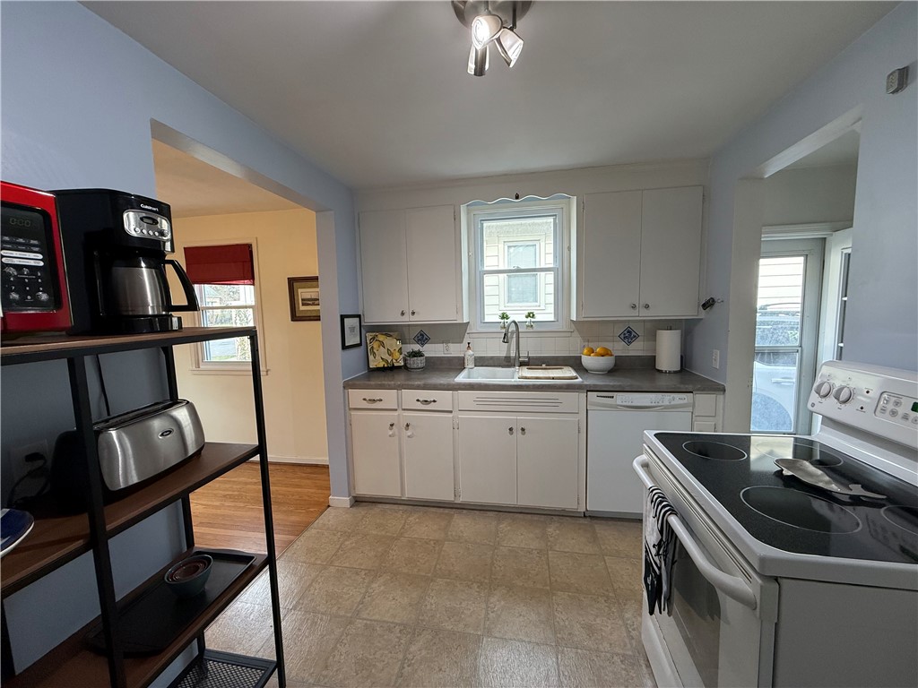 117 Redfern Drive, Rochester, New York image 13