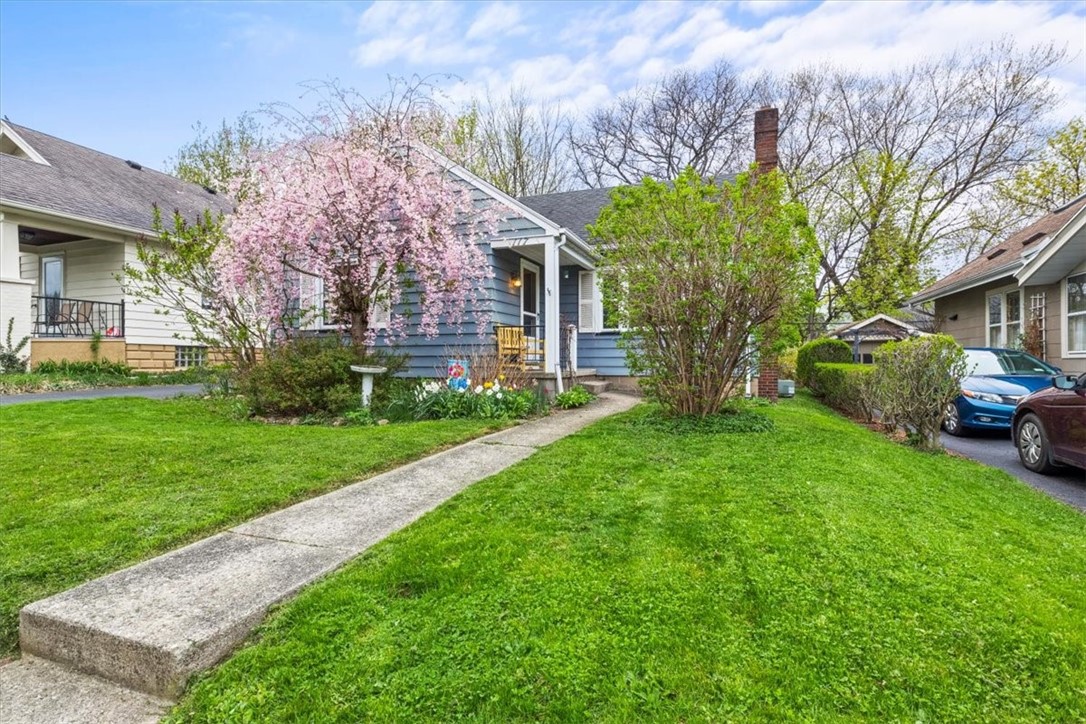 117 Redfern Drive, Rochester, New York image 2