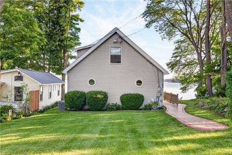 Tiny photo for 507 E Lake Rd RD, Milo, NY 14527 (MLS # R1693799)