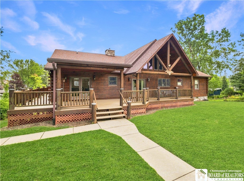 5104 W Lake Road