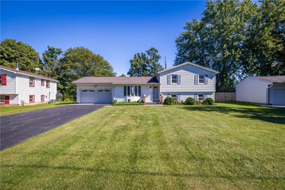 69 Cedarhurst Drive West Henrietta NY 14586