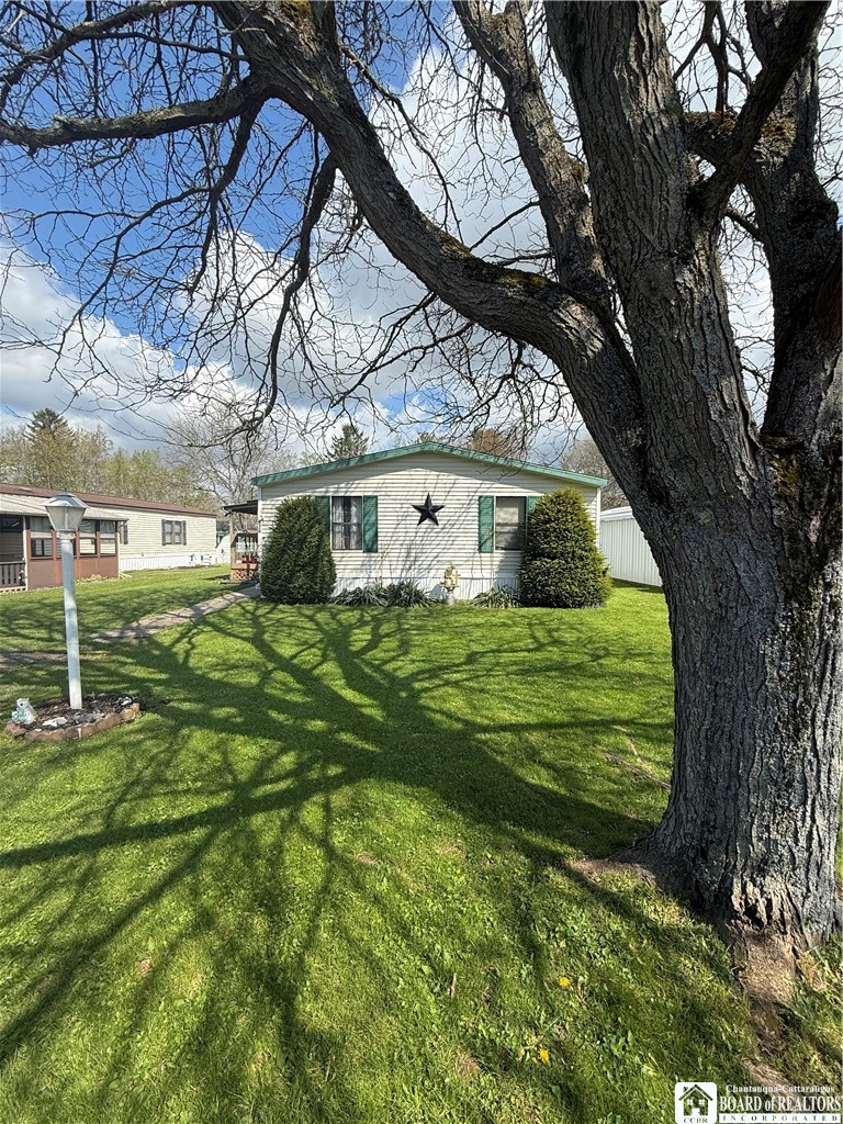 35 Circle Drive