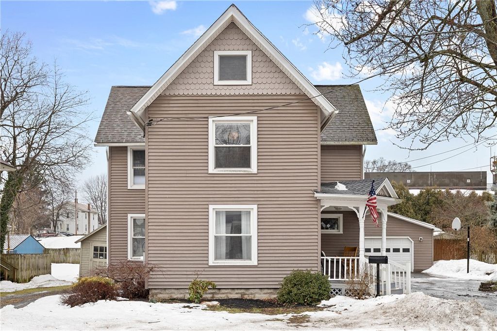 Photo of 11 Gaylord St St, Sodus, NY 14551 (MLS # R1667186)