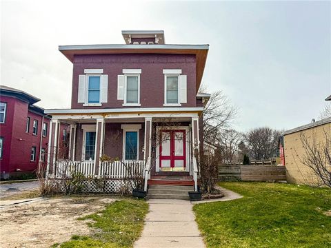 Homes For Sale - 363 Lake Avenue<br/> Monroe County, Rochester, NY 14608