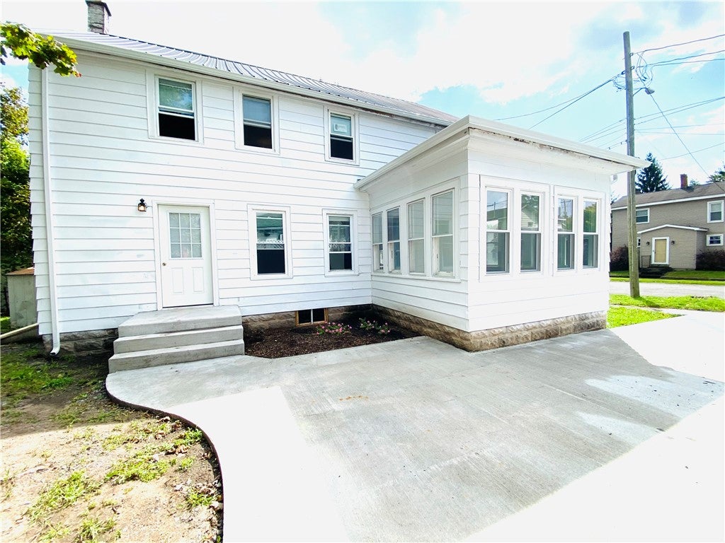 103 E Elizabeth Street