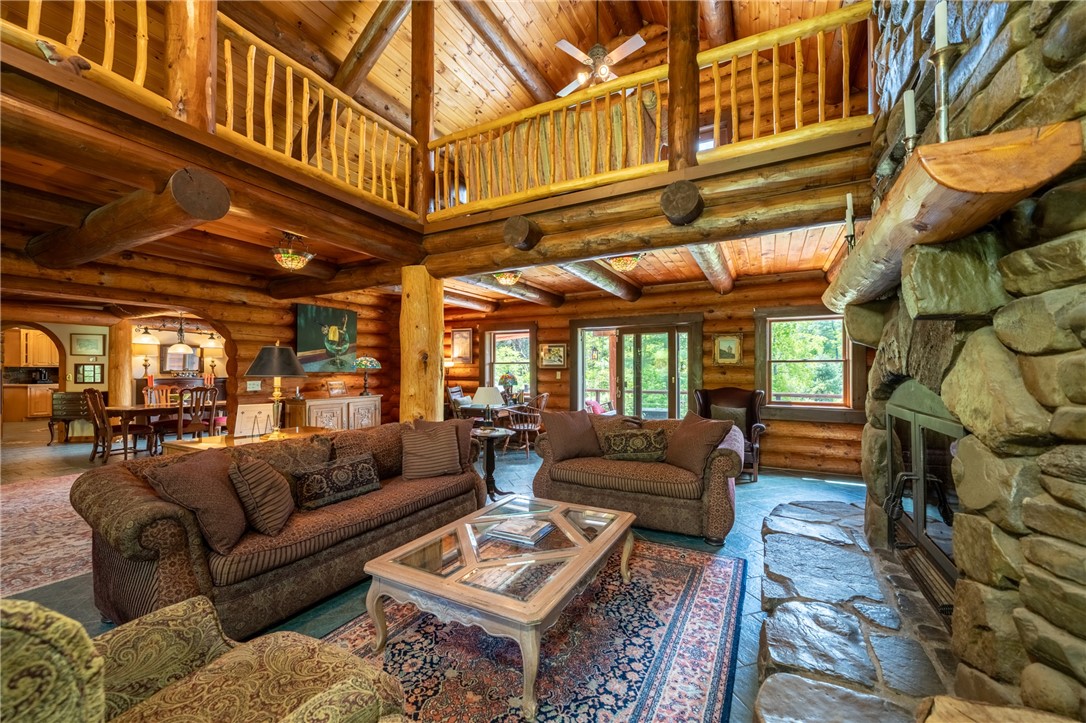1860 Whiskey Creek Rd.