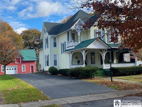 Homes For Sale - 21 Chestnut Street<br/> Westfield, NY 14787