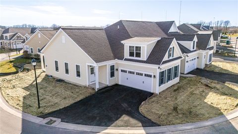 Condo For Sale - 235 Bretlyn Cir Cir<br/> Brighton, NY 14618