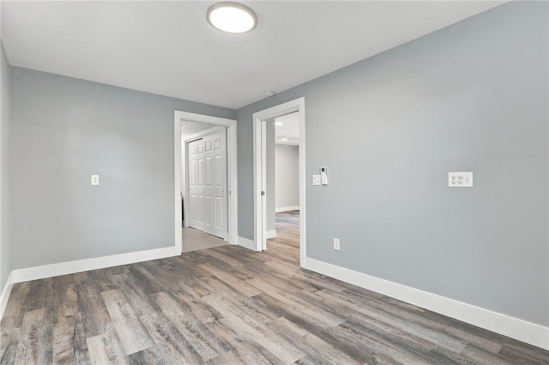 53 Lakeside Boulevard