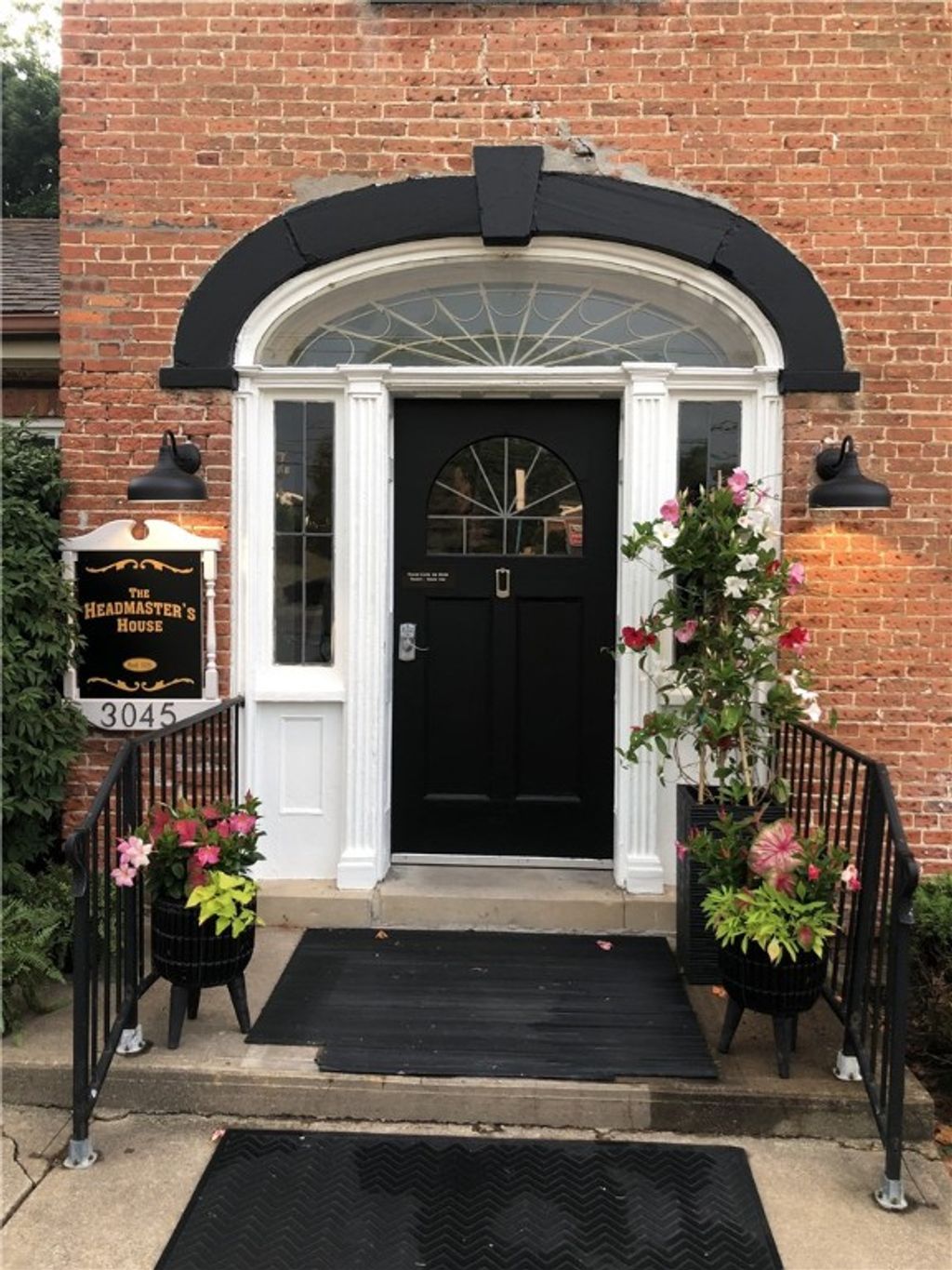 Photo of 3045 E Henrietta Road, Henrietta, NY 14467 (MLS # R1613910)