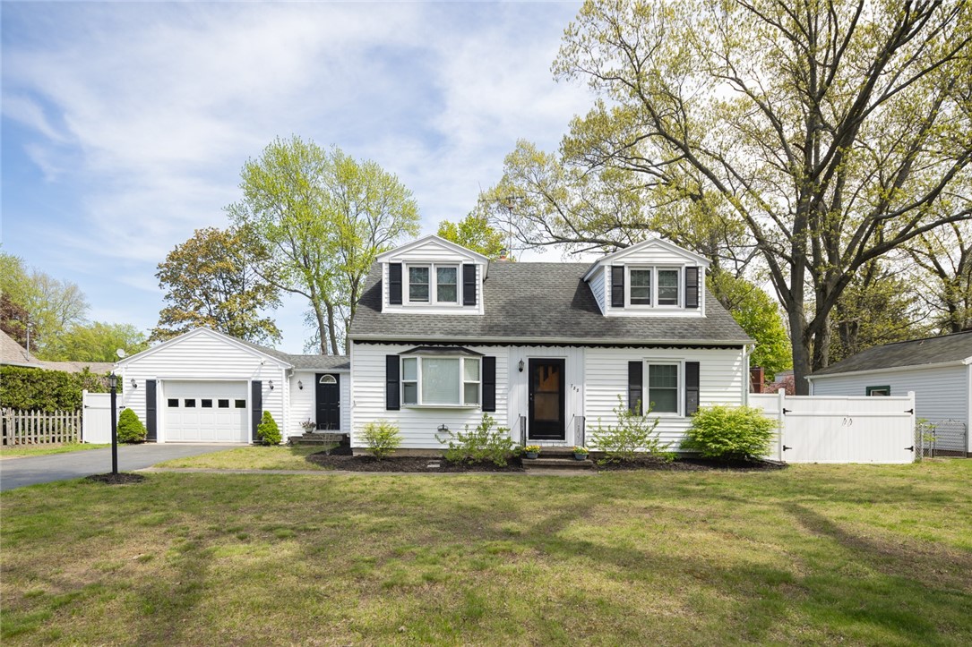 788 Dewitt Road, Webster, New York image 1