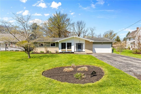 Photo for 435 Bay View Road