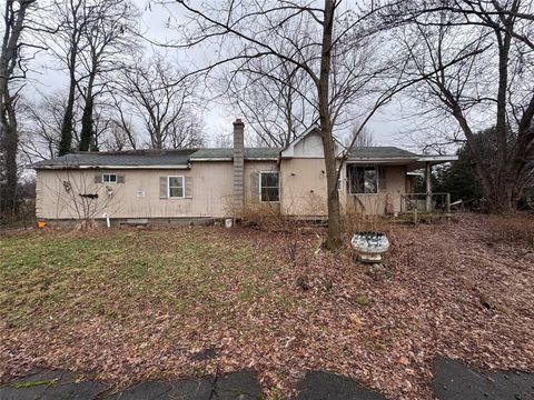 Photo of 9495 E Main Road, Ripley, NY 14775 (MLS # R1659324)