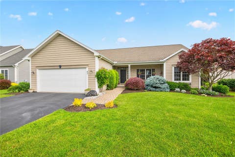 Homes For Sale - 42 Peaceful Harbor Ln Ln<br/> Webster, NY 14580