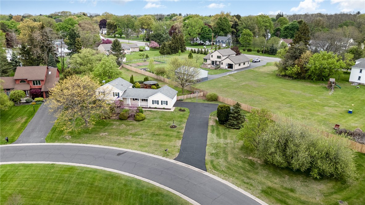 388 Longbush Lane Ln, Webster, New York image 30
