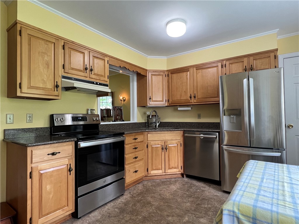 183 Davenport Road, Big Flats, New York image 7