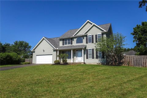 Photo of 11 Turnberry Road, Horseheads, NY 14845 (MLS # R1680844)