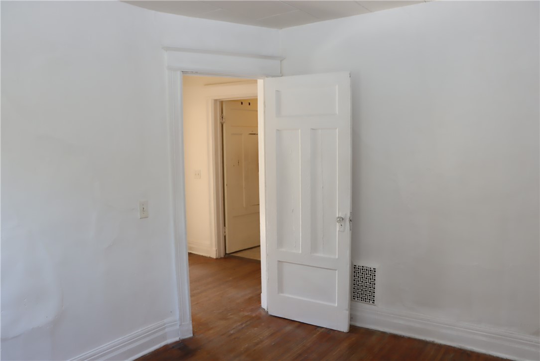 913 Goodman Street, Rochester, New York image 30