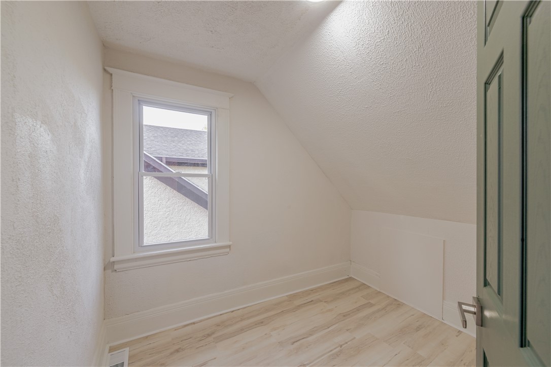 39 Mitchell Street, Rochester, New York image 11