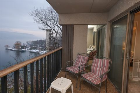16 Cliffside Drive Canandaigua NY 14424
