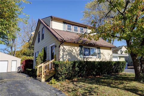 Photo of 304 Zuber Road, Irondequoit, NY 14622 (MLS # R1648328)